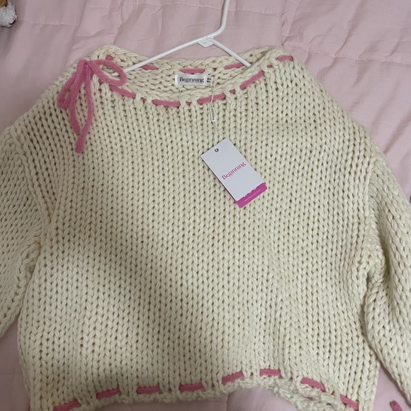 NWT beginning boutique Bea knit sweater, cream and pink size US 2 - Picture 2 of 4